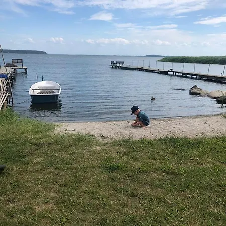 Fischstuebchen Neeberg 4 - Schwalbennest Holiday home Krummin