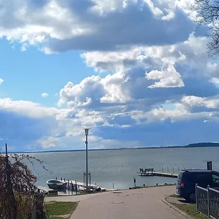 Fischstuebchen Neeberg 4 - Schwalbennest בית נופש Krummin