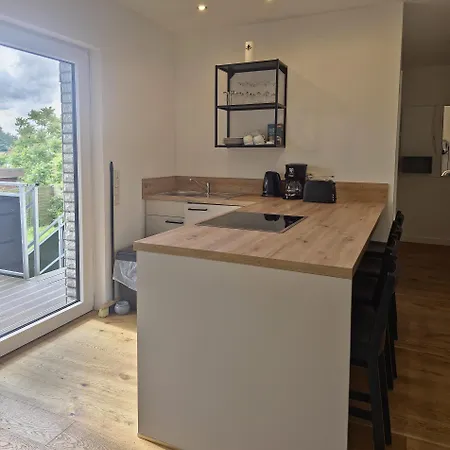 Fischstuebchen Neeberg 4 - Schwalbennest Krummin