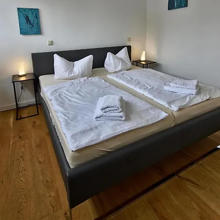 בית נופש Fischstuebchen Neeberg 4 - Schwalbennest