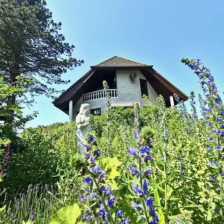 Fischstuebchen Neeberg 4 - Schwalbennest Krummin