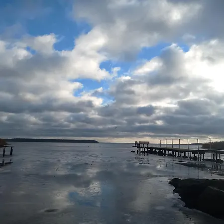 בית נופש Fischstuebchen Neeberg 4 - Schwalbennest
