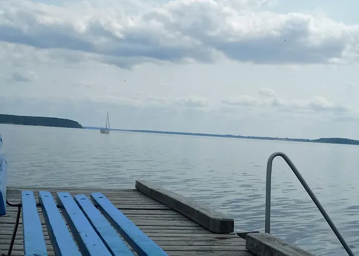 Fischstuebchen Neeberg 4 - Schwalbennest Krummin