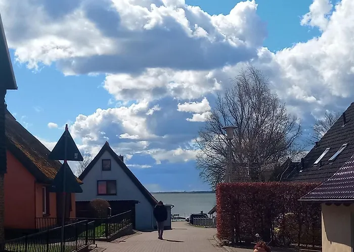 Dom wakacyjny Fischstuebchen Neeberg 4 - Schwalbennest *