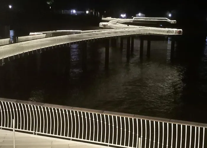 Fischstuebchen Neeberg 4 - Schwalbennest * Krummin