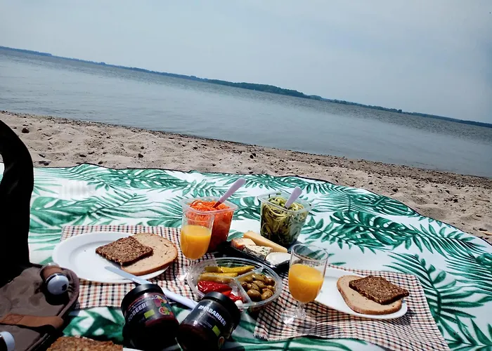 Fischstuebchen Neeberg 4 - Schwalbennest Krummin